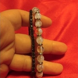 Black and White Stretchable Bracelet